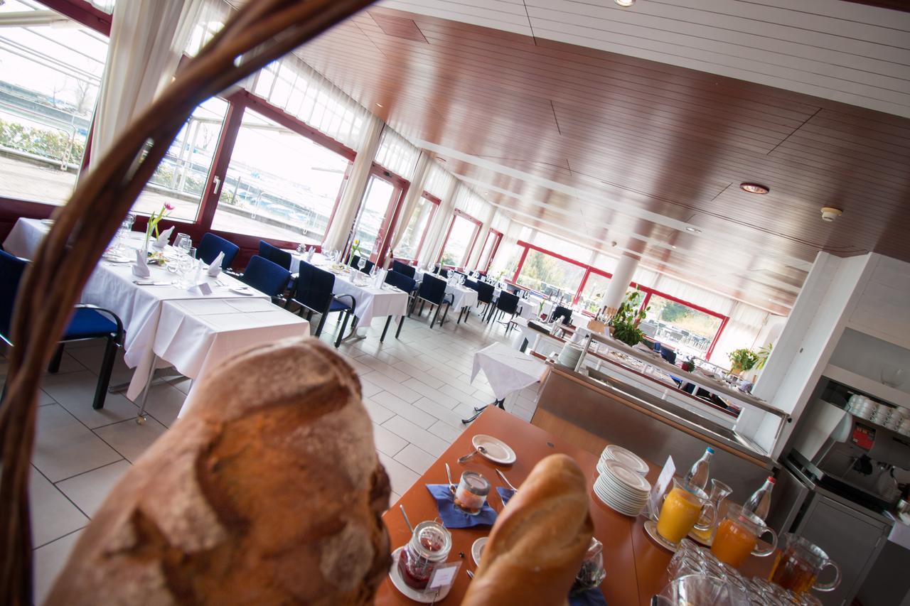Park - Hotel Inseli Romanshorn Extérieur photo